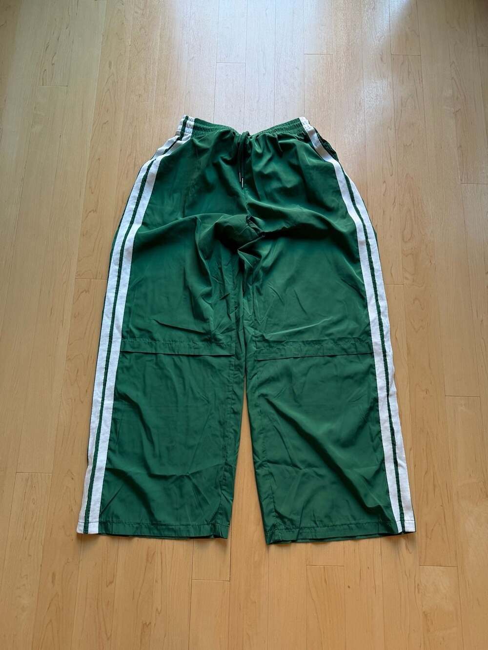 Edikted Fauna Nylon Track Pants Green White